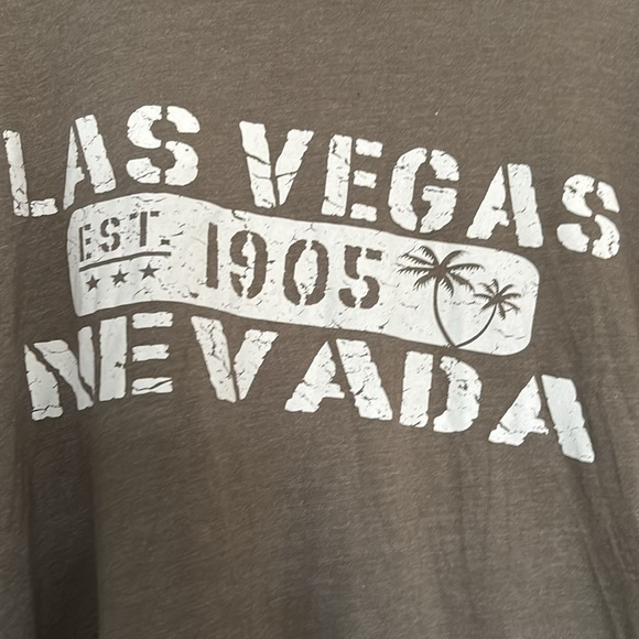Vegas merch Like new - Picture 2 of 3